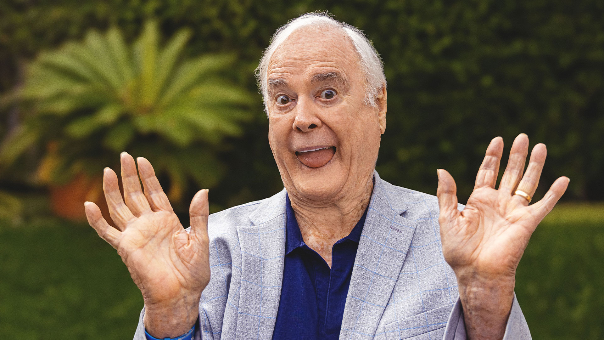 BFF25 John Cleese Packs It In